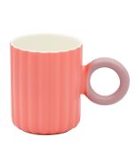 Koralowy kubek porcelanowy szeroko ryflowany 